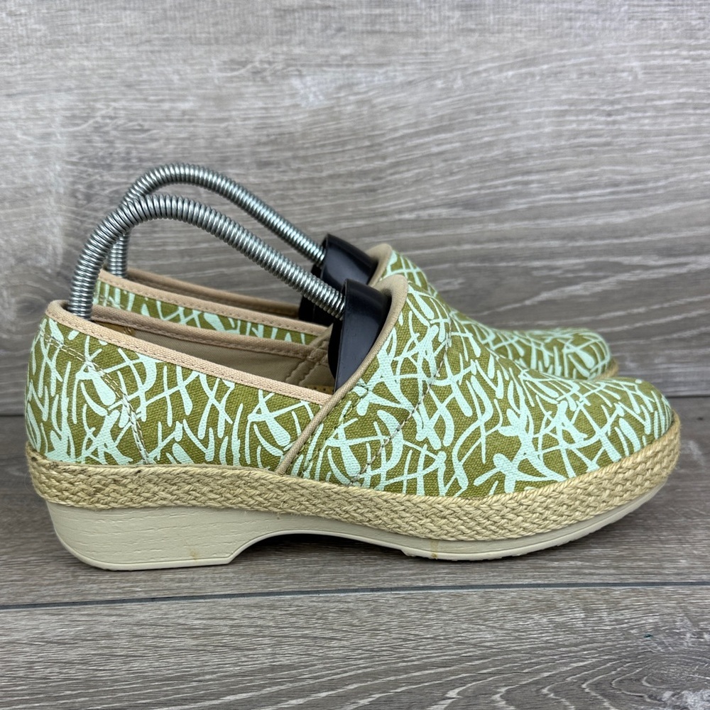 Dansko Victoria Women’s Sz 8.5-9/EU 39 Green Canvas Jute Botanical Slip-On Clogs